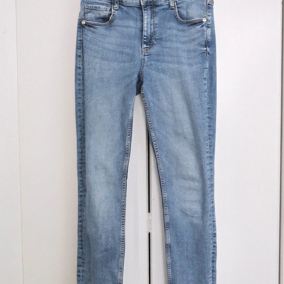 Zara Mid Rise Skinny Jeans - Picture 8 of 11